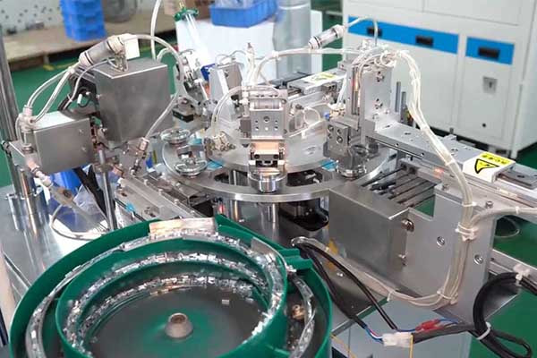 4. magnetizing and remagnetizing-min.webp