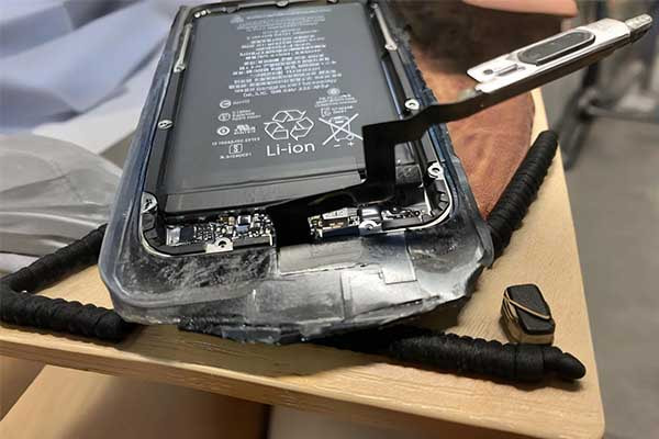 4. Keep magsafe charging-min.webp