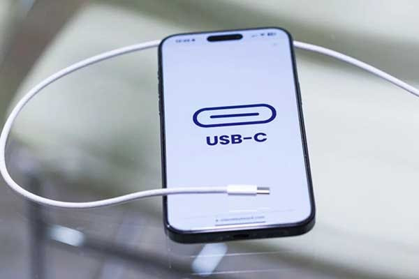 1. portless magSafe-min.webp