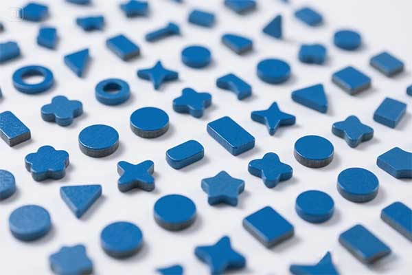 1. small magnets around us-min.webp