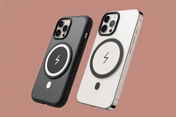 5. Thick case and thin case on MagSafe ring-min.webp